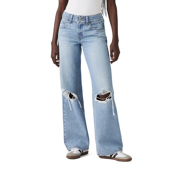 Levi's Denim - Levi's super Low distressed jeans NWOT